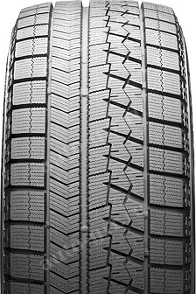 рисунок протектора. Легковые шины Bridgestone Blizzak VRX 225/40R18