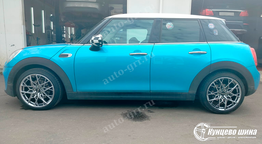 HMD 1295 + Hankook Ventus Prime4 K135 + Mini Cooper. 