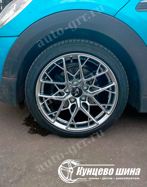 HMD 1295 + Hankook Ventus Prime4 K135. 