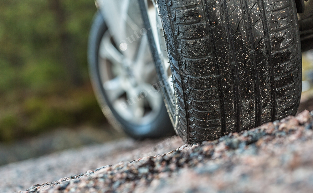 Легковые шины Nokian Nordman S2 235/55R18