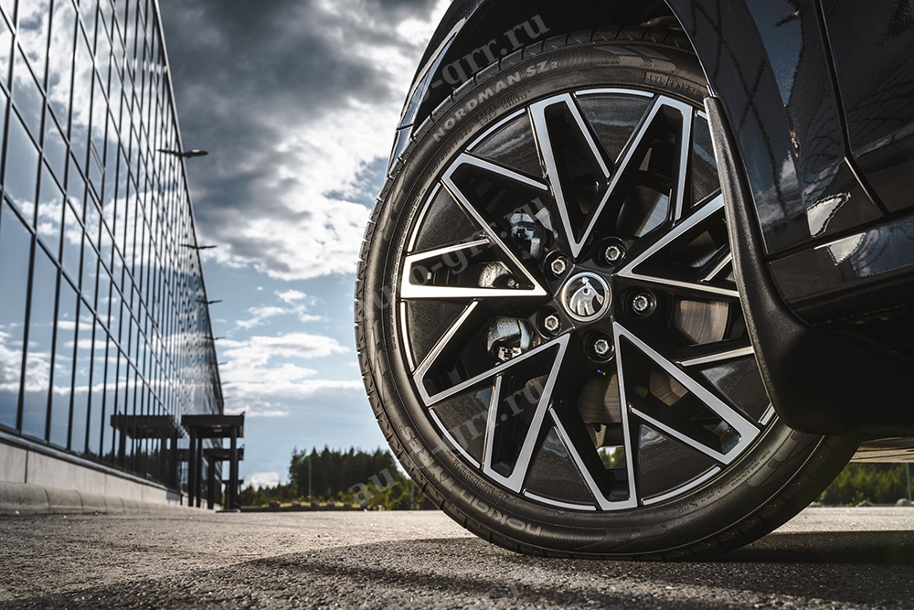 Легковые шины Nokian Nordman SZ2 255/35R20